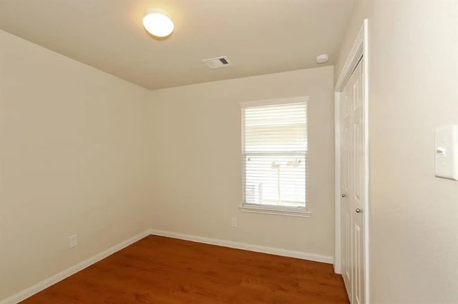 Photo - 18731 Dennington Dr Casa