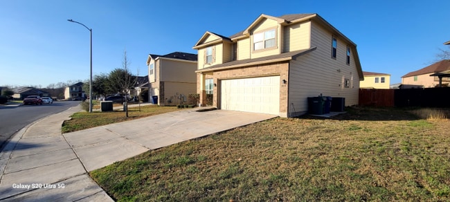 Photo - 5823 Bridle Bnd