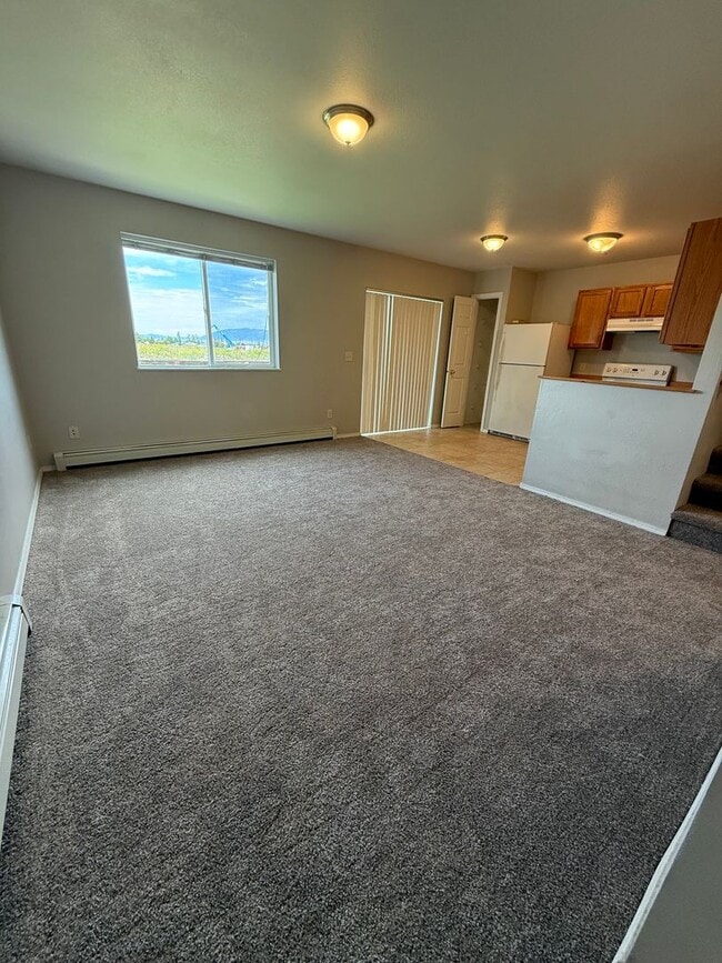 Building Photo - 1033 N River Rock Dr Unit 1033