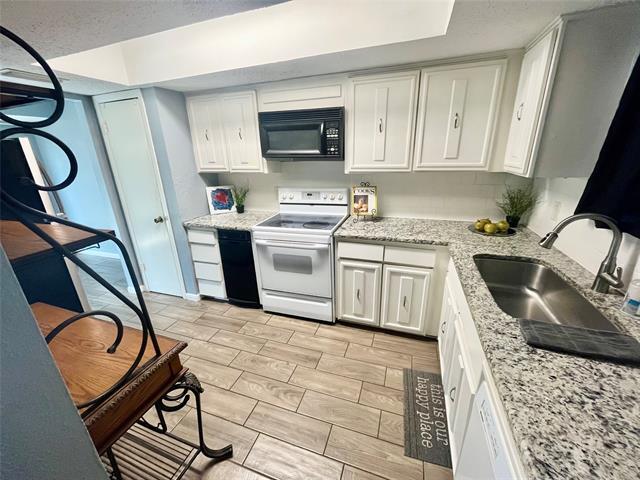 Photo - 3142 Pebblebrook Ct