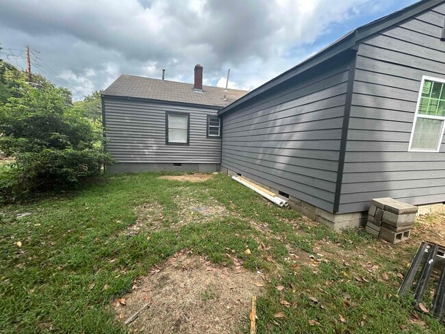 Photo - 2603 Snowden Ave