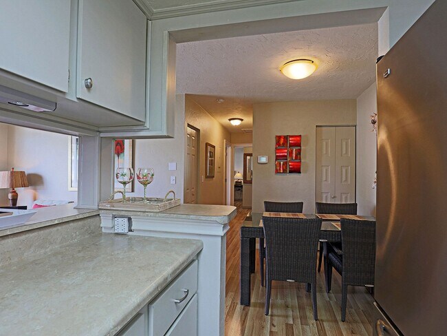 Photo - Provincetown 3338-4 Unit 3338-4 Ottawa Circle