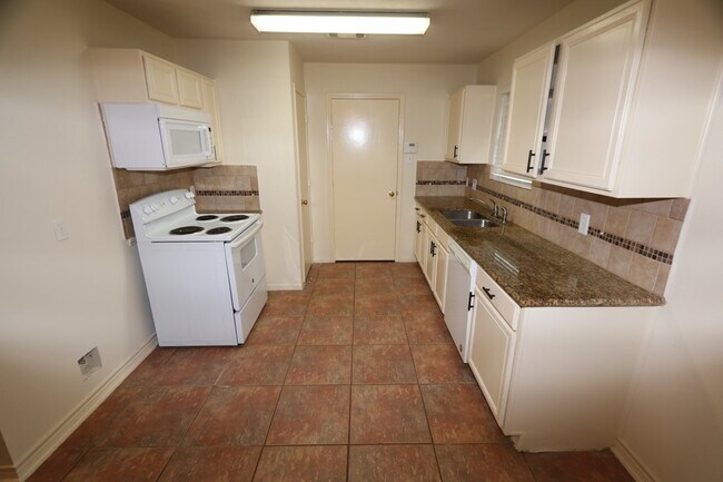 Photo - 18414 Willow Moss Dr