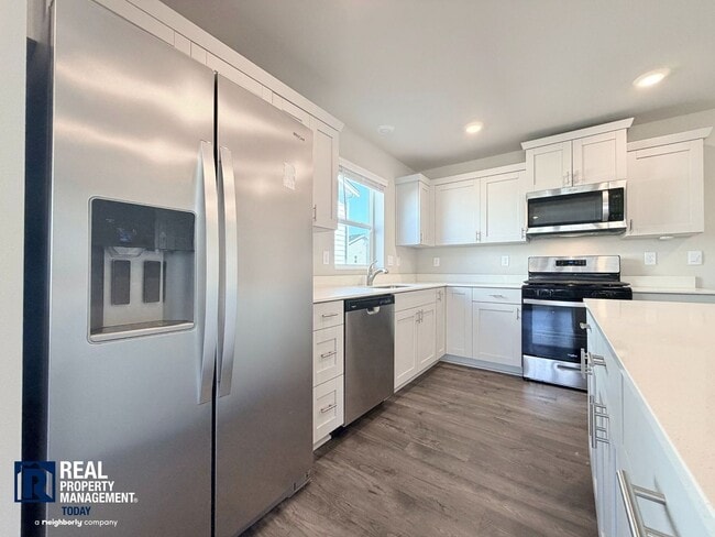 Photo - 2216 Trailside Dr NE