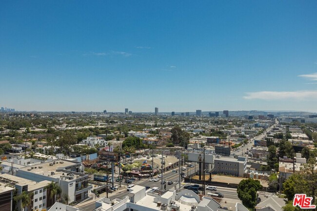 Photo - 1155 N La Cienega Blvd Unidad 905