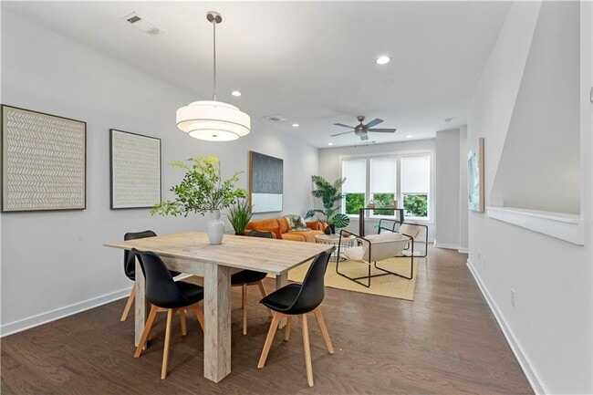 Photo - 415 Gartrell St SE