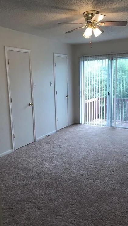 Photo - 3005 Lake Rd