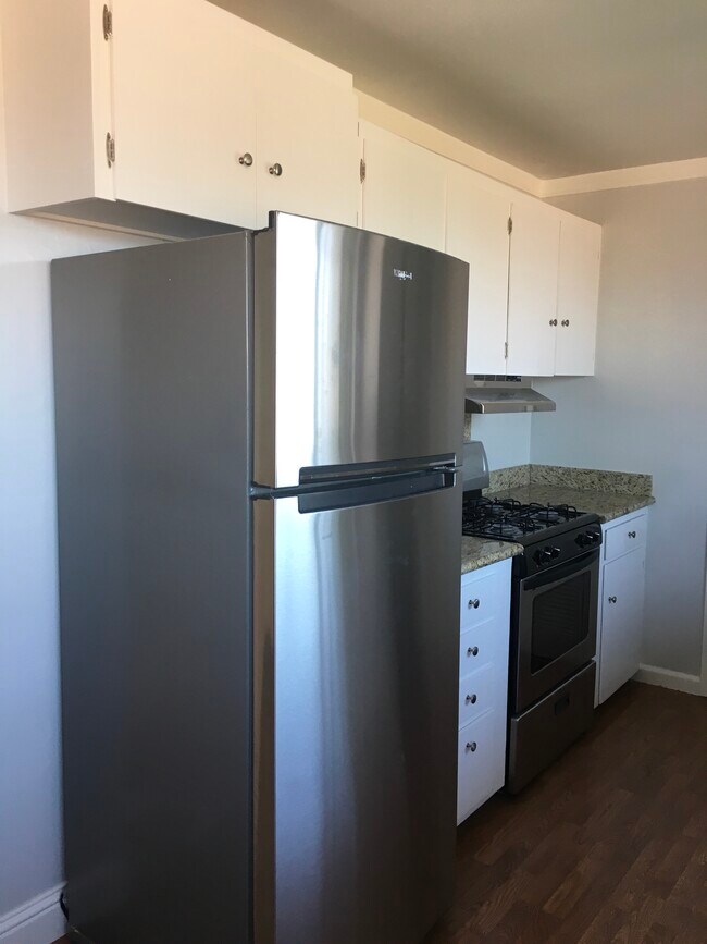 Photo - 456 Oak St Unidad H