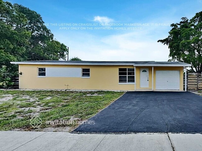 Building Photo - 364 Henthorne Dr Rental