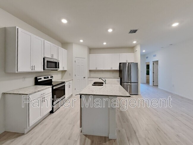 Photo - 5226 Centennial Blvd