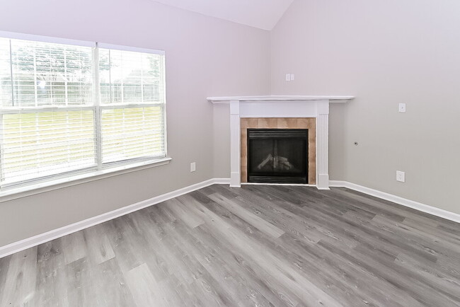 Photo - 5894 Keebler Dr