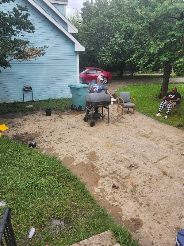 Photo - 714 E Lamar St