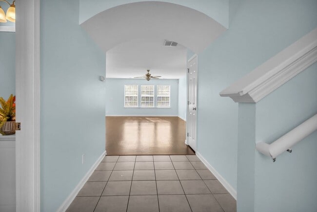 Photo - 2233 Blakers Blvd