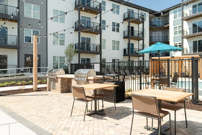 Vital at Springbrook Apartments