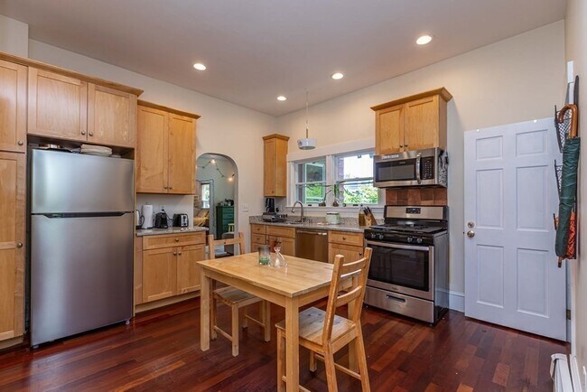 Photo - 36 Cedar St Unit 1