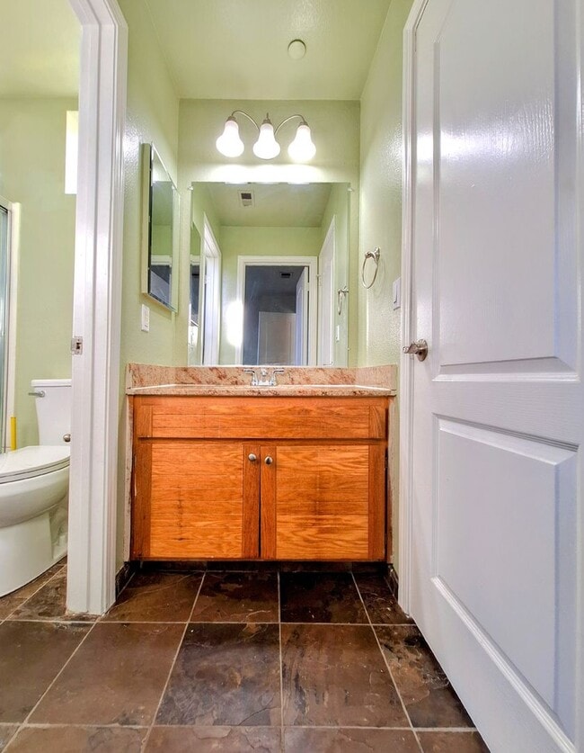 Photo - Beautiful 3bd Tri-level Home With Pool, Pl...