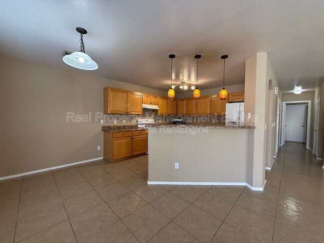 Photo - 8 N 226th Cir