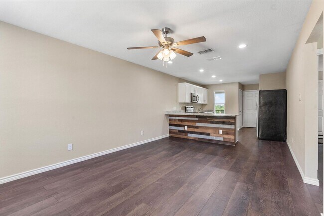 1406 Courtney Pl Unidad D