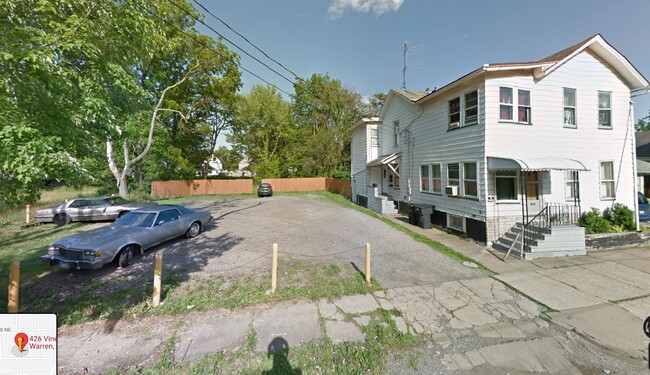 Building Photo - 426-430 Vine Ave NE Unit 428 A