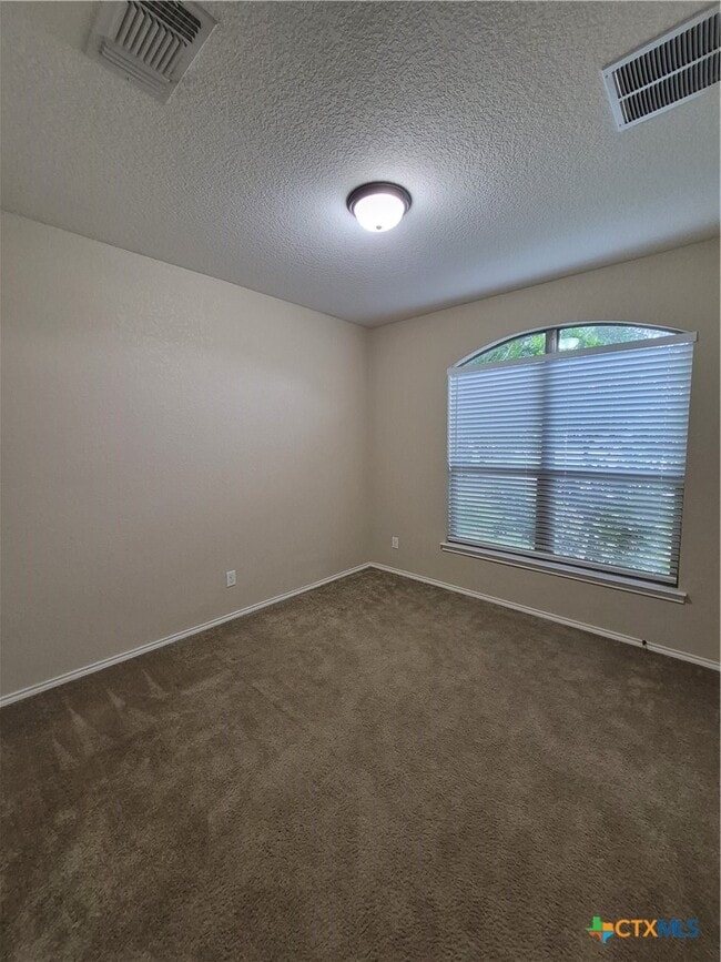 Photo - 1492 Jordan Crossing