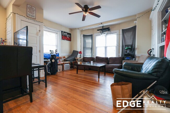 Photo - 338 Washington St Unit 1