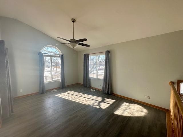 Photo - 1872 Middlebury Dr