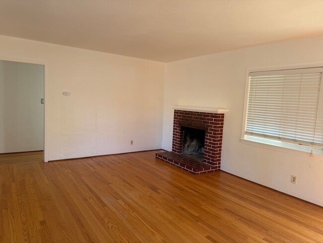 Photo - For Rent: Updated 2 Bed / 1 Bath Home in West Sacramento