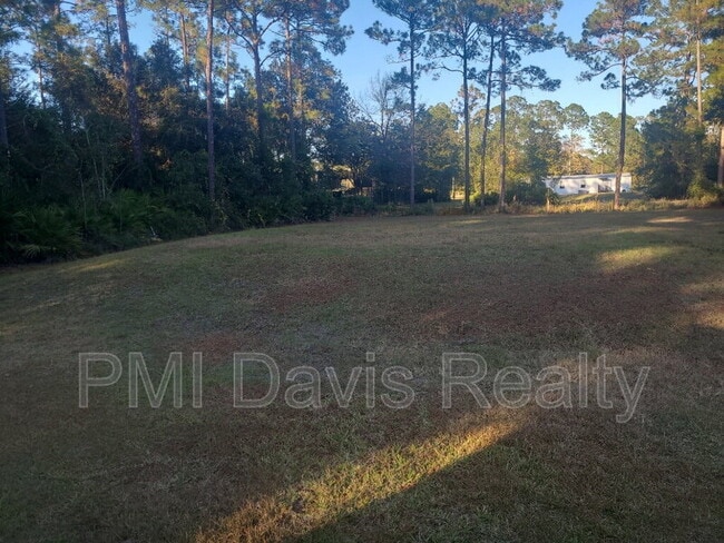 Photo - 4674 Mayflower St