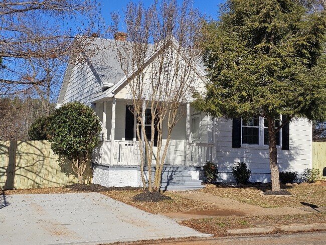 Building Photo - 118 County Rd