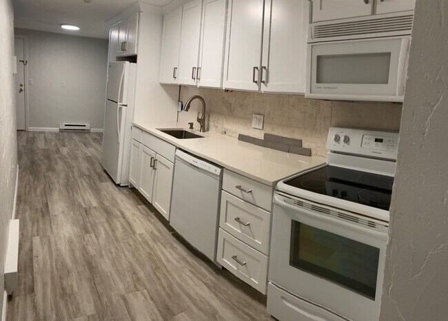 Kitchen - 146 Swanson Rd Unit Harvard Ridge Condo