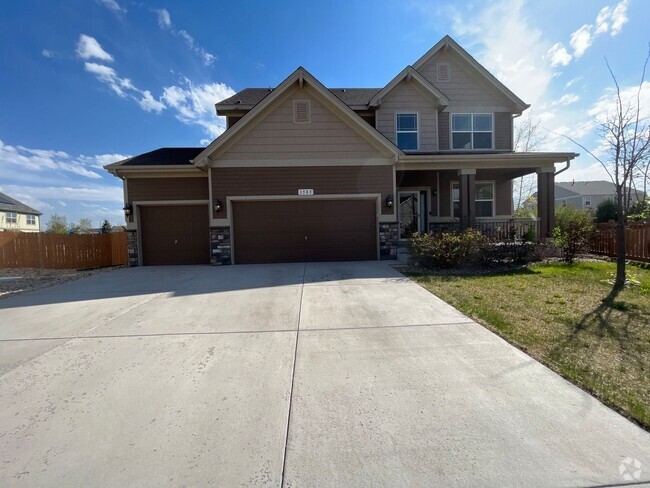 Building Photo - Beautiful Home in Windsor