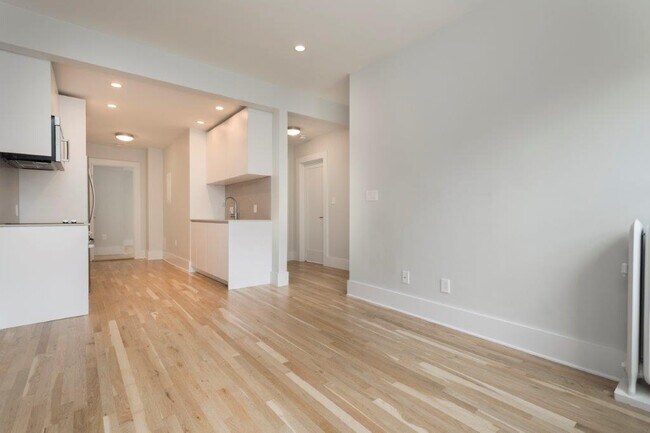 11 Elko St