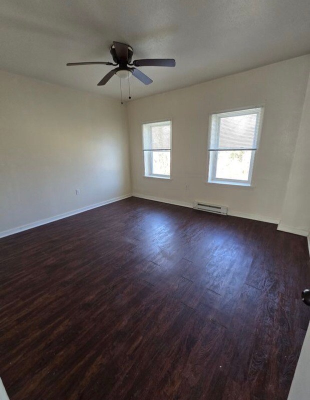 Photo - 663 Pegram St