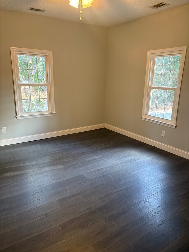 Photo - 1717 Cherokee Rd