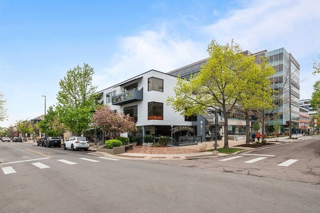 Building Photo - Central Cheery Creek Two Bed, Two Bath for rent.  Location, Location , Location Unit B