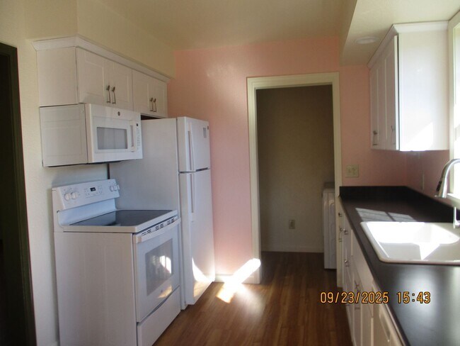 Photo - 6511 Olympic Hwy