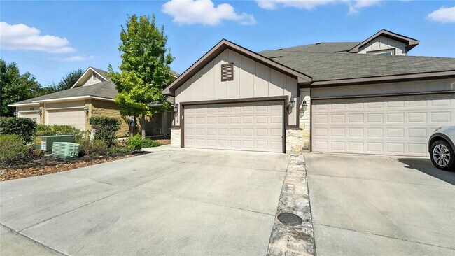 Photo - 719 Gristmill Dr