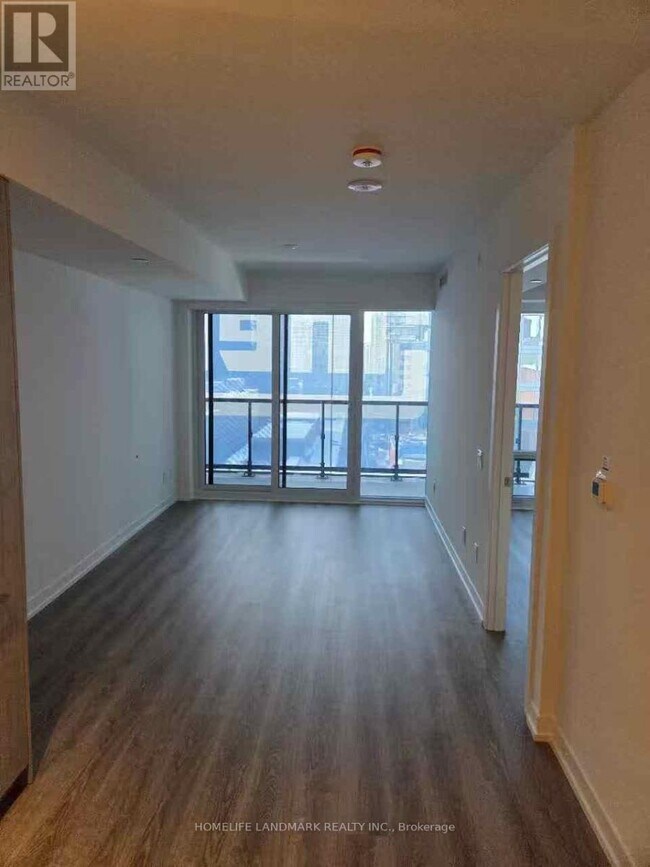 Photo - 771 Yonge St Unit 1002