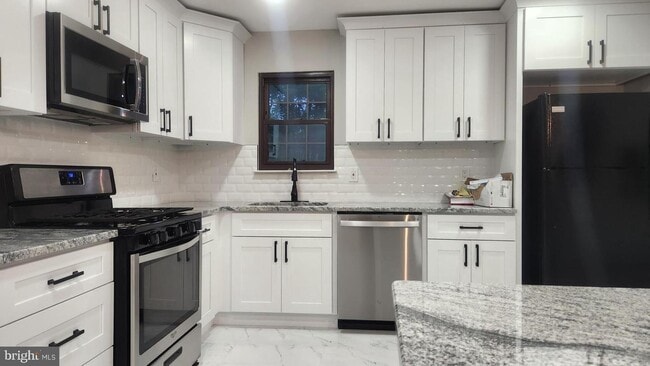 Photo - 4 Meadowside Ct