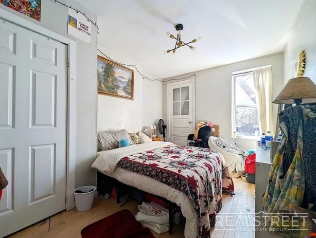 Photo - Utica Avenue Unit 2