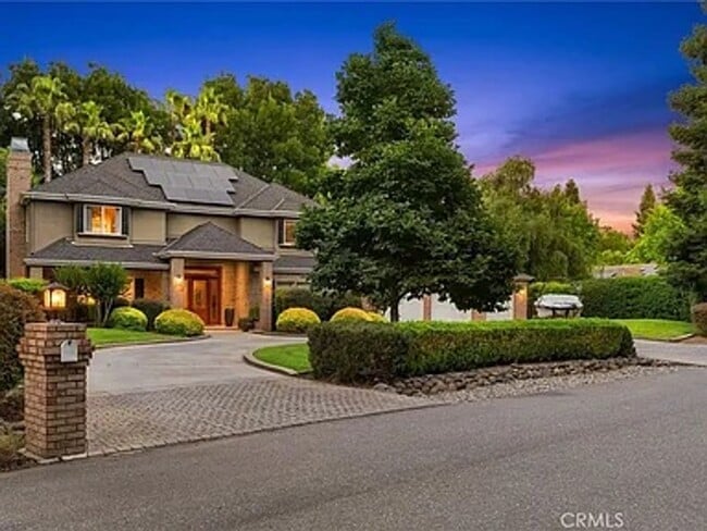 Photo - Custom built home with an AMAZING resort l...