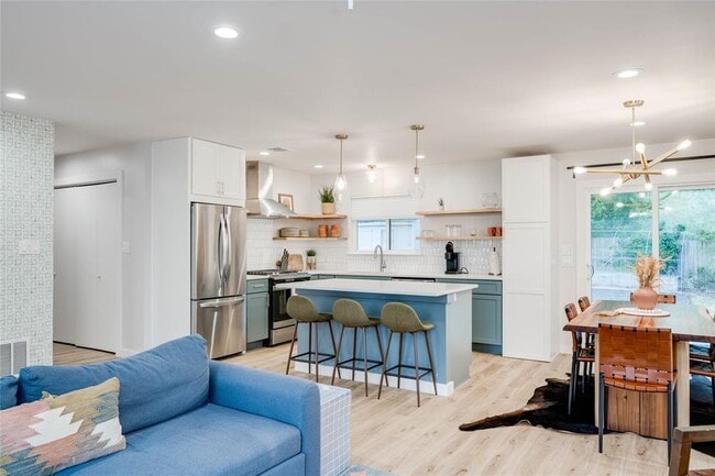 Photo - 2516 Friar Tuck Ln