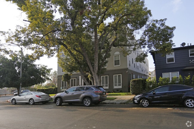 Photo - Carlton Canyon Apartments