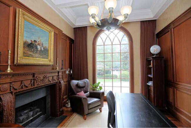 Photo - 10 Cedar Point Dr