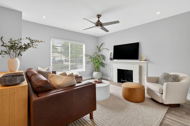 Photo - 228 Wellesley Dr