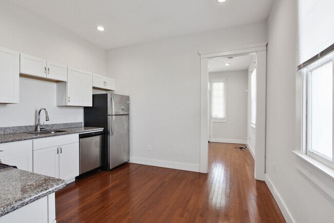 Photo - dfd812 Unit 812