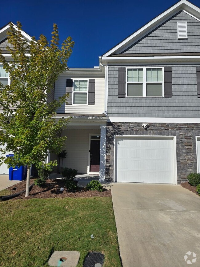 Building Photo - Modern 3-Bedroom Townhome in Copley Farms,...