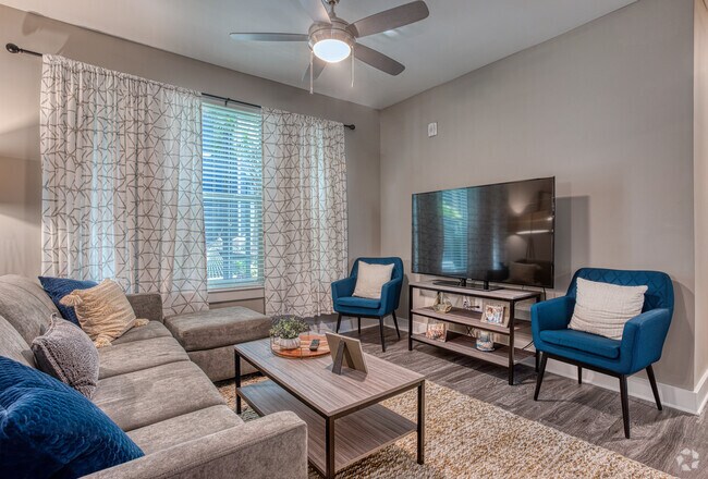 Downing (Premium Unit) - 4BD / 4BA - 1,499 SqFt - Living Room