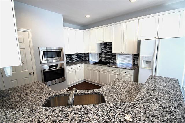 Photo - 18620 Gibbons Dr