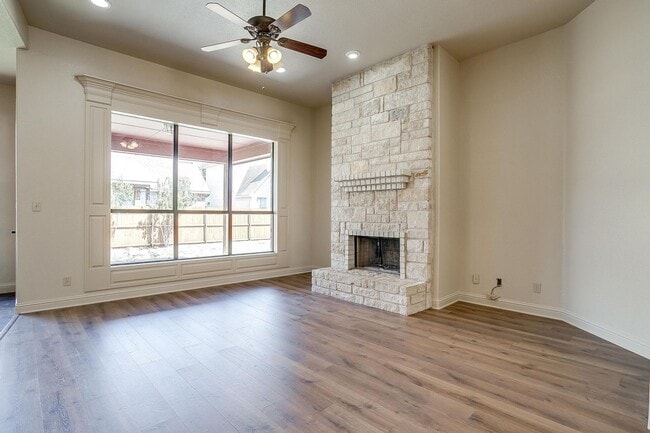Photo - Beautiful 3 Bed, 2.5 Bath Located in HIghly Desired Willow Park Village- Aledo ISD-  76008